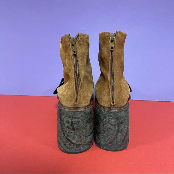 SOLD Vintage platform boots - Picture 5 of 9